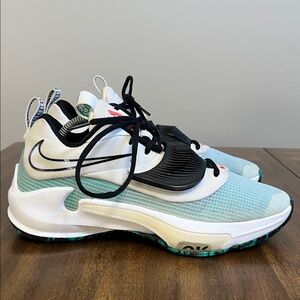 Nike Zoom Freak 3 Shoes Mens Size 9 White Green Emerald Giannis DA0694 101